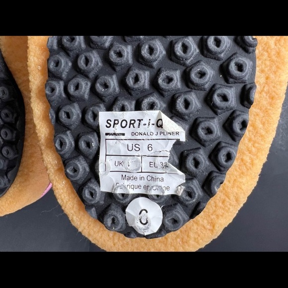 Donald J Pliner Moon Snow Boots Pink White - Picture 9 of 10